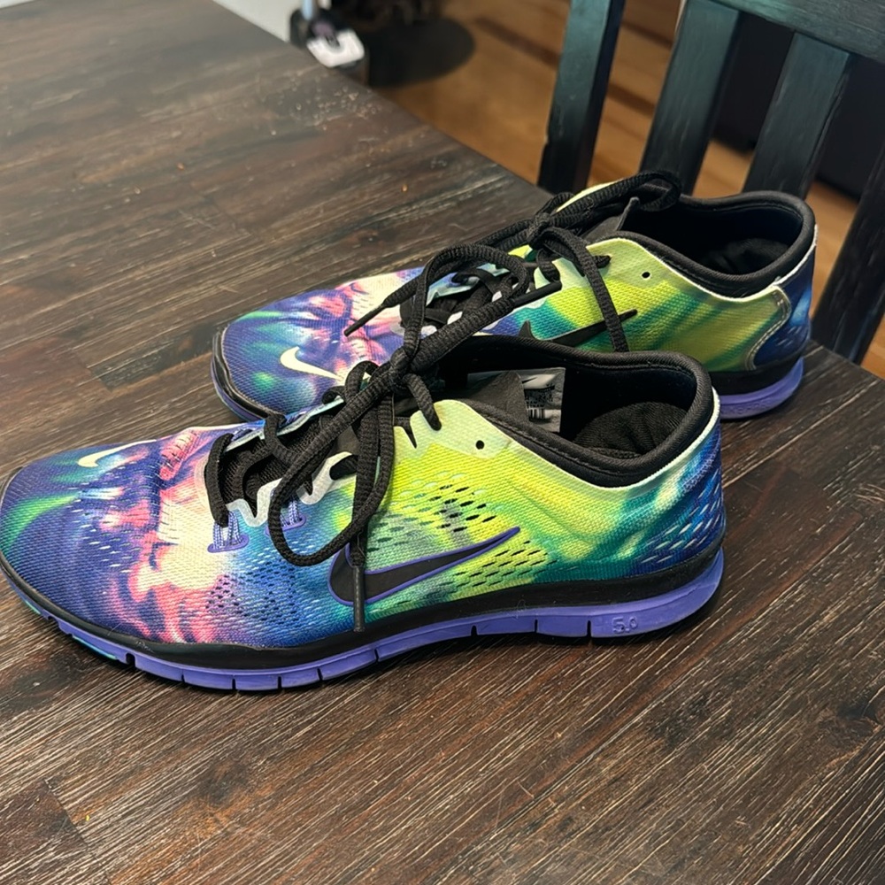 Nike free size 7 1/2 tennis shoe